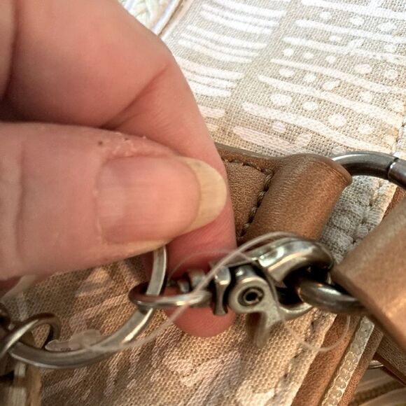 Sakroots NWOT Western/ Southwest vibe bag w/horse charms & tassels many pockets - Picture 9 of 14